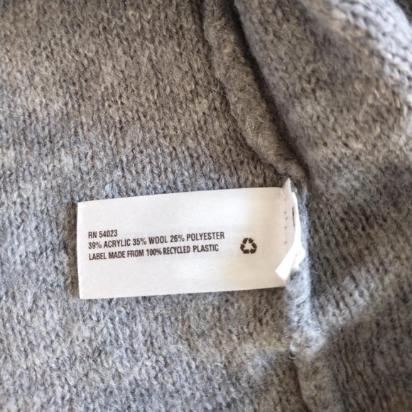 Gap Gray V-Neck Women's Long-Sleeve Sweater - Picture 8 of 13